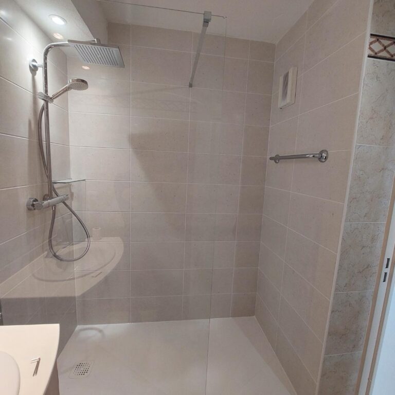 Installation d'une salle de douche à Nîmes