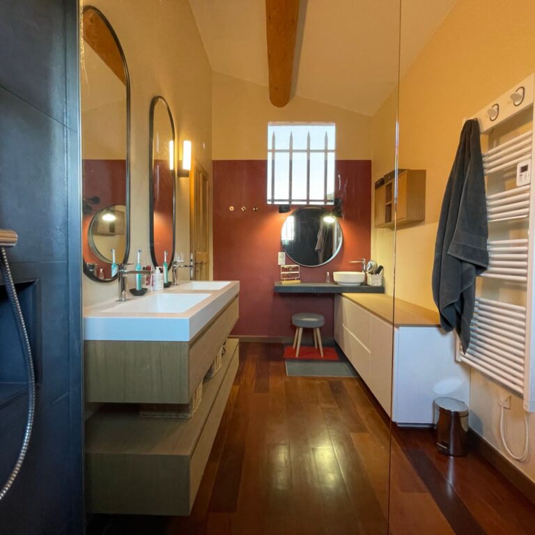 Installation de salle de bains clé en main à Sarians dans le Vaucluse